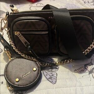 Aldo Black and Gold Women's Bag